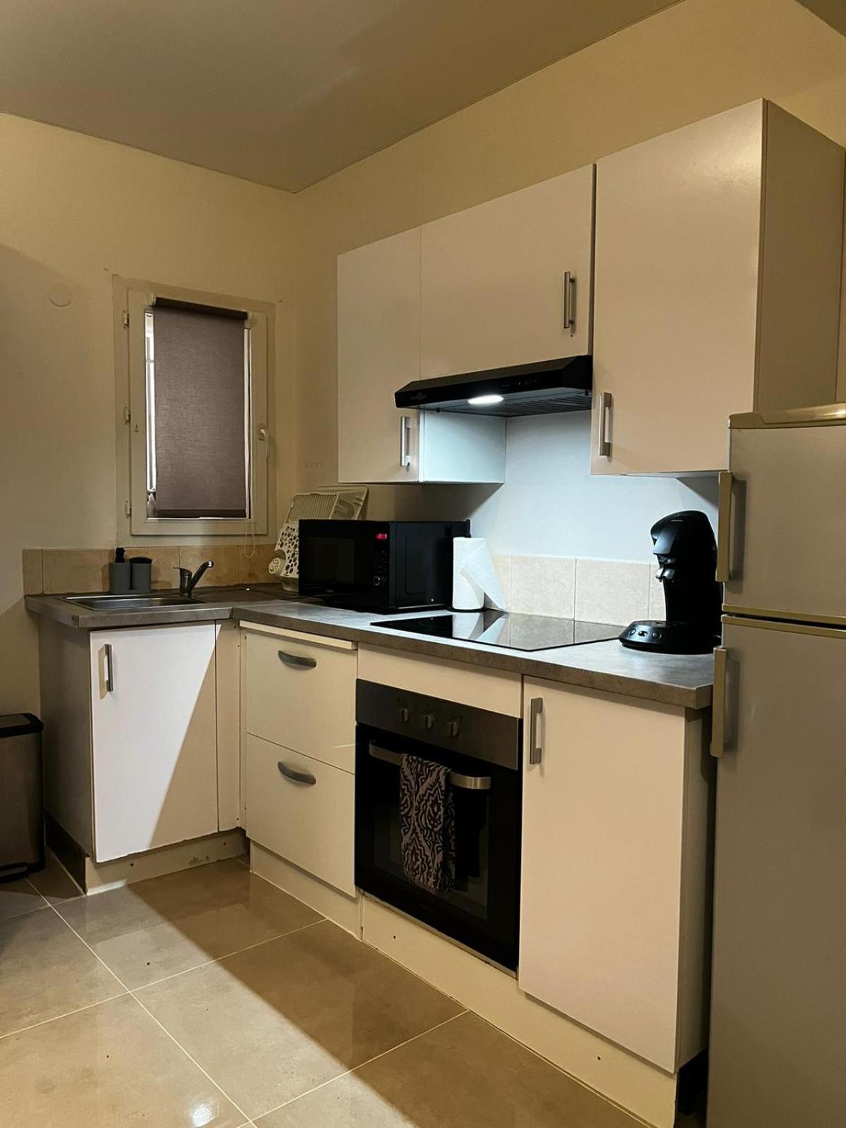 Appartement Des Carmes Nîmes Eksteriør billede