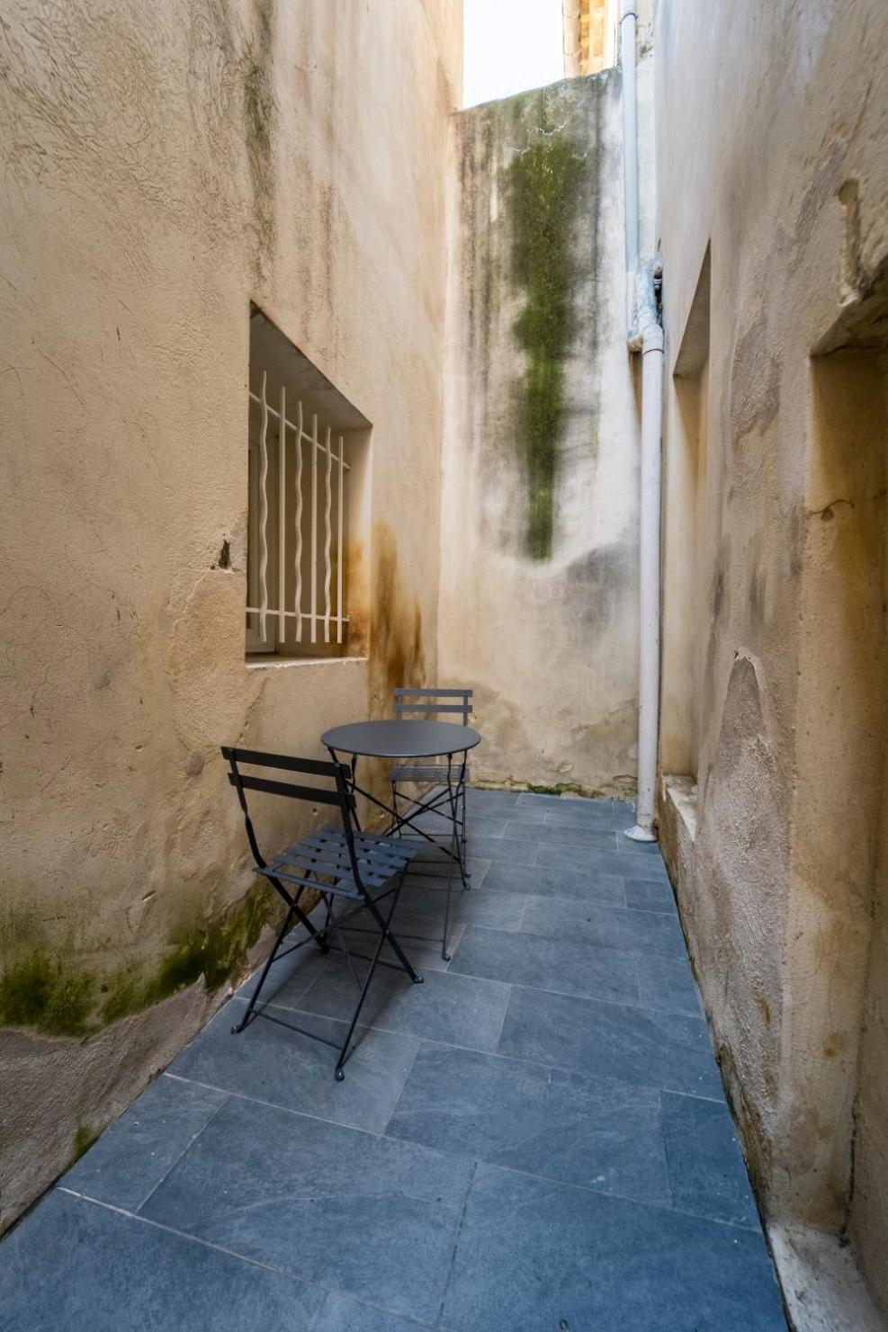 Appartement Des Carmes Nîmes Eksteriør billede